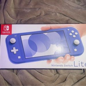 Brand new unopened not played Nintendo switch lite